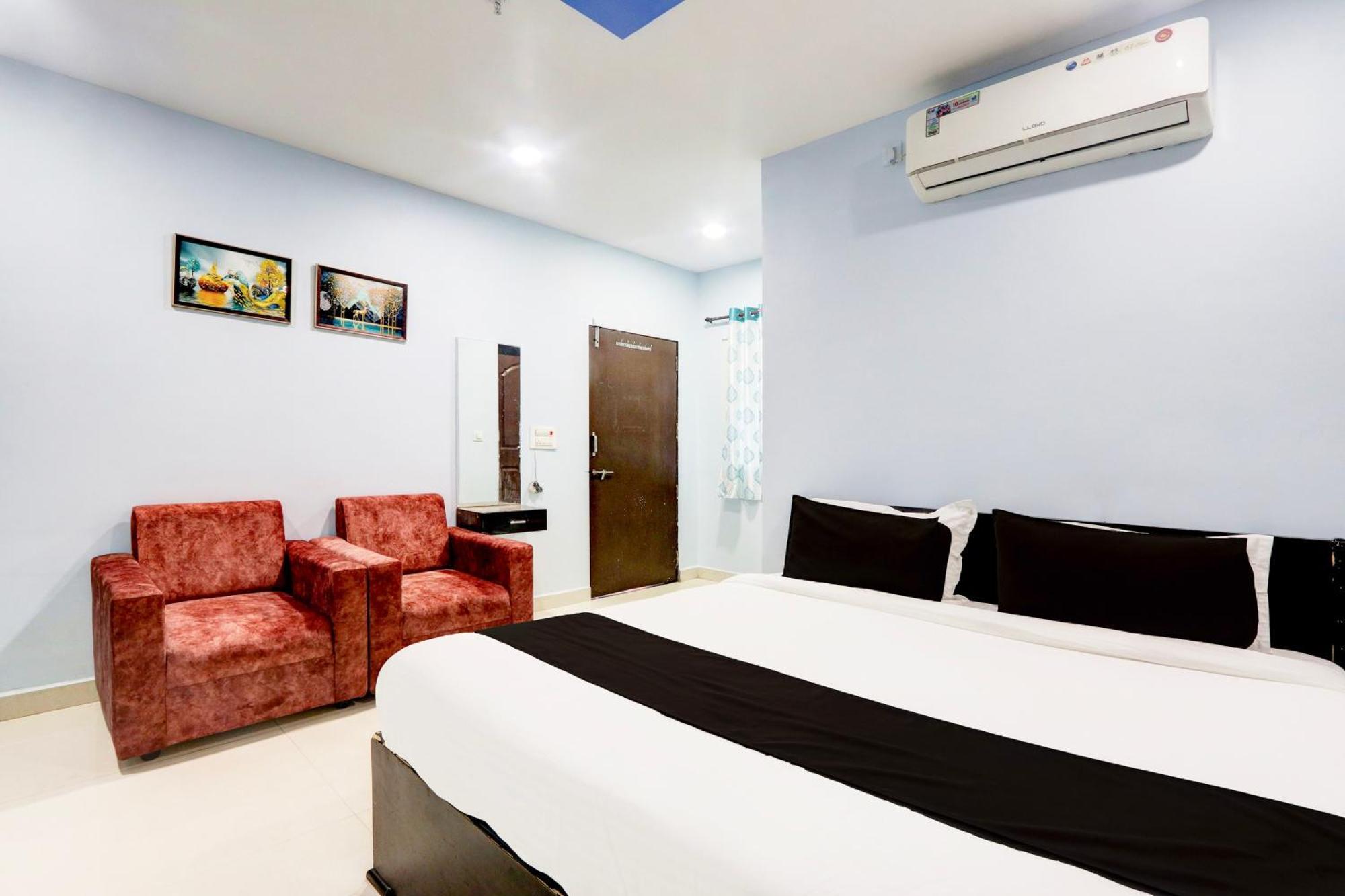 Hotel O Moon Light Nizamabad Exteriör bild