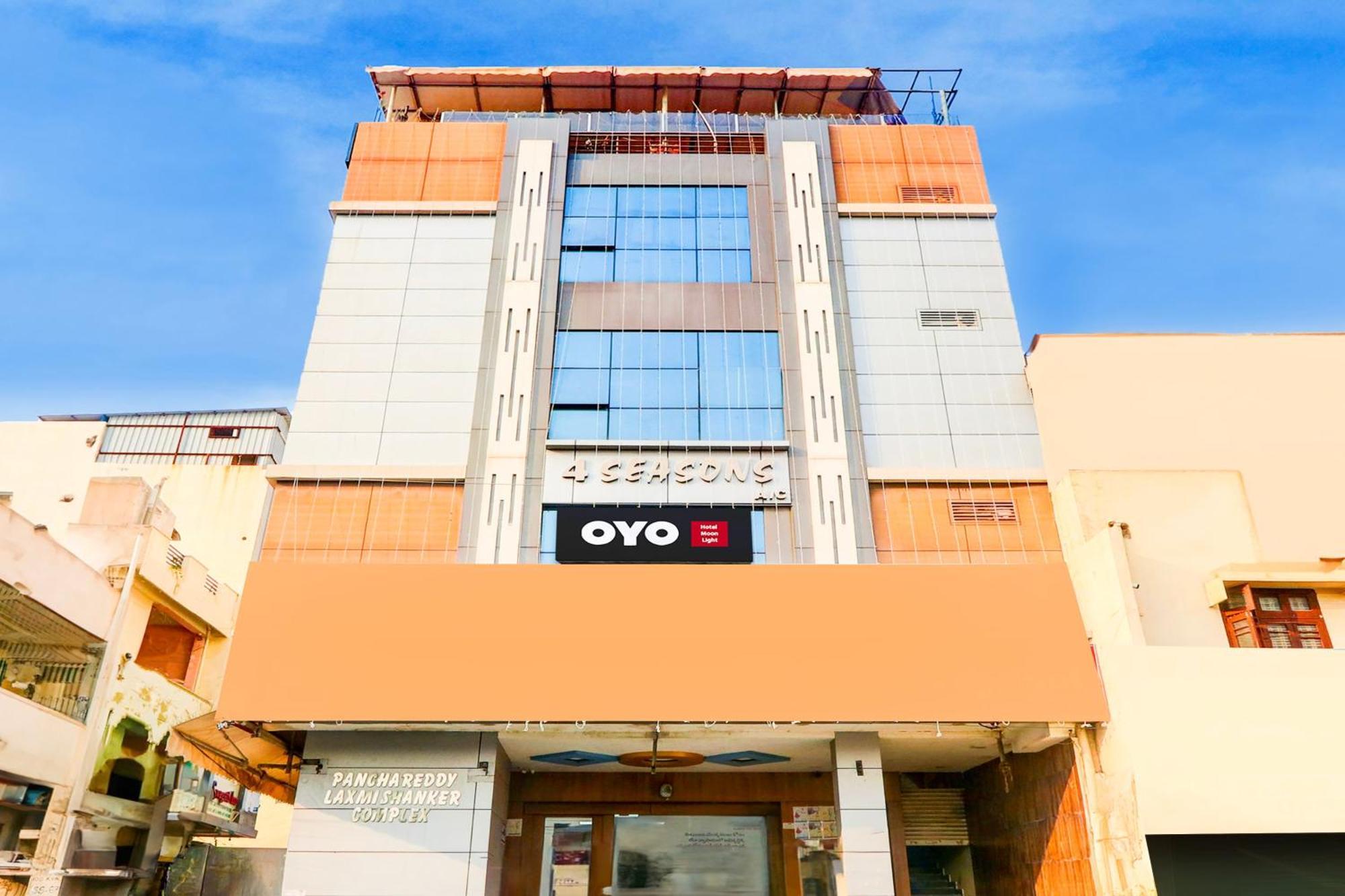 Hotel O Moon Light Nizamabad Exteriör bild